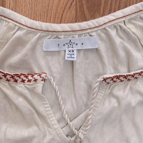 🍁Cute fall blouse🍁 - Picture 2 of 3